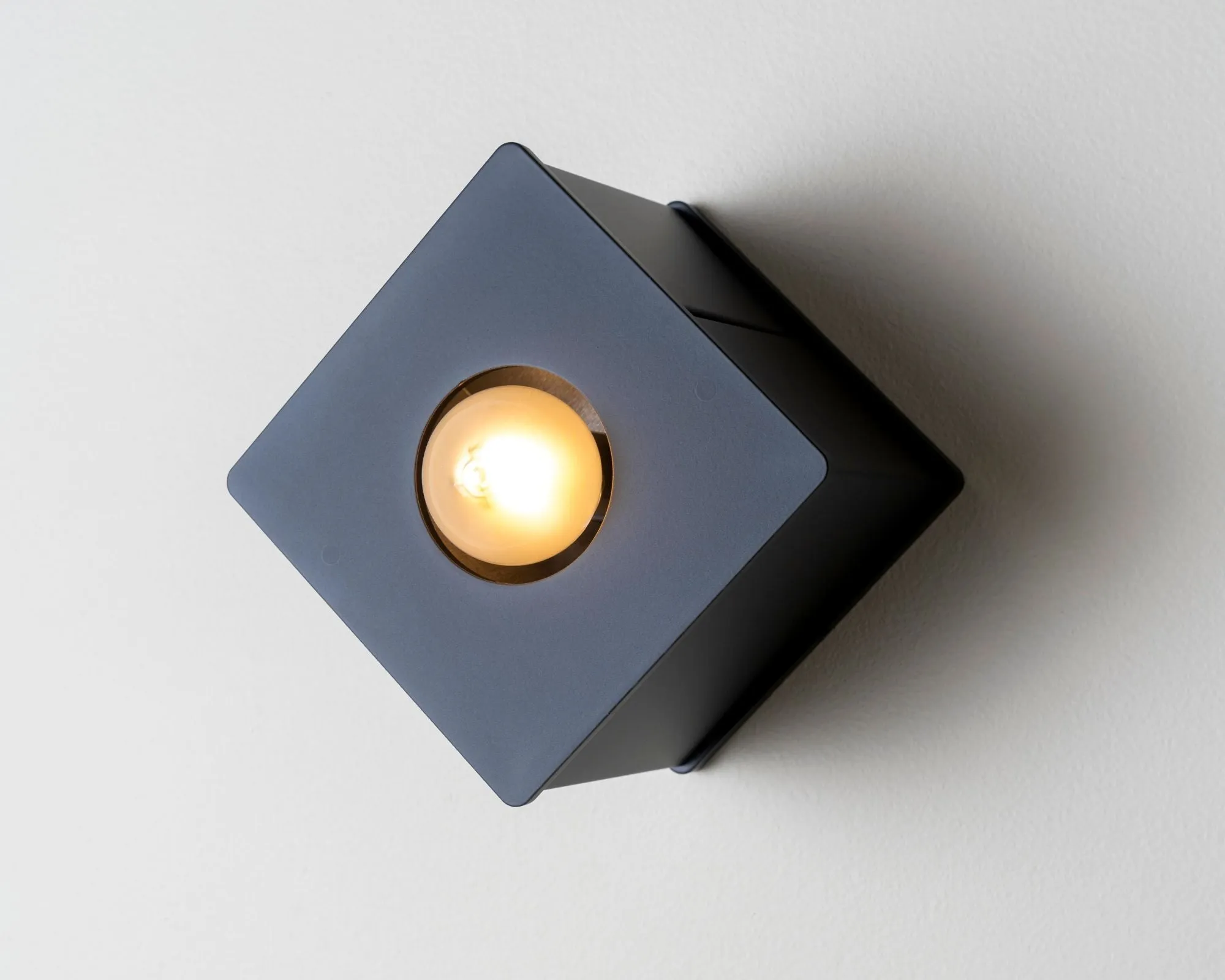 Tetra I Flush Mount