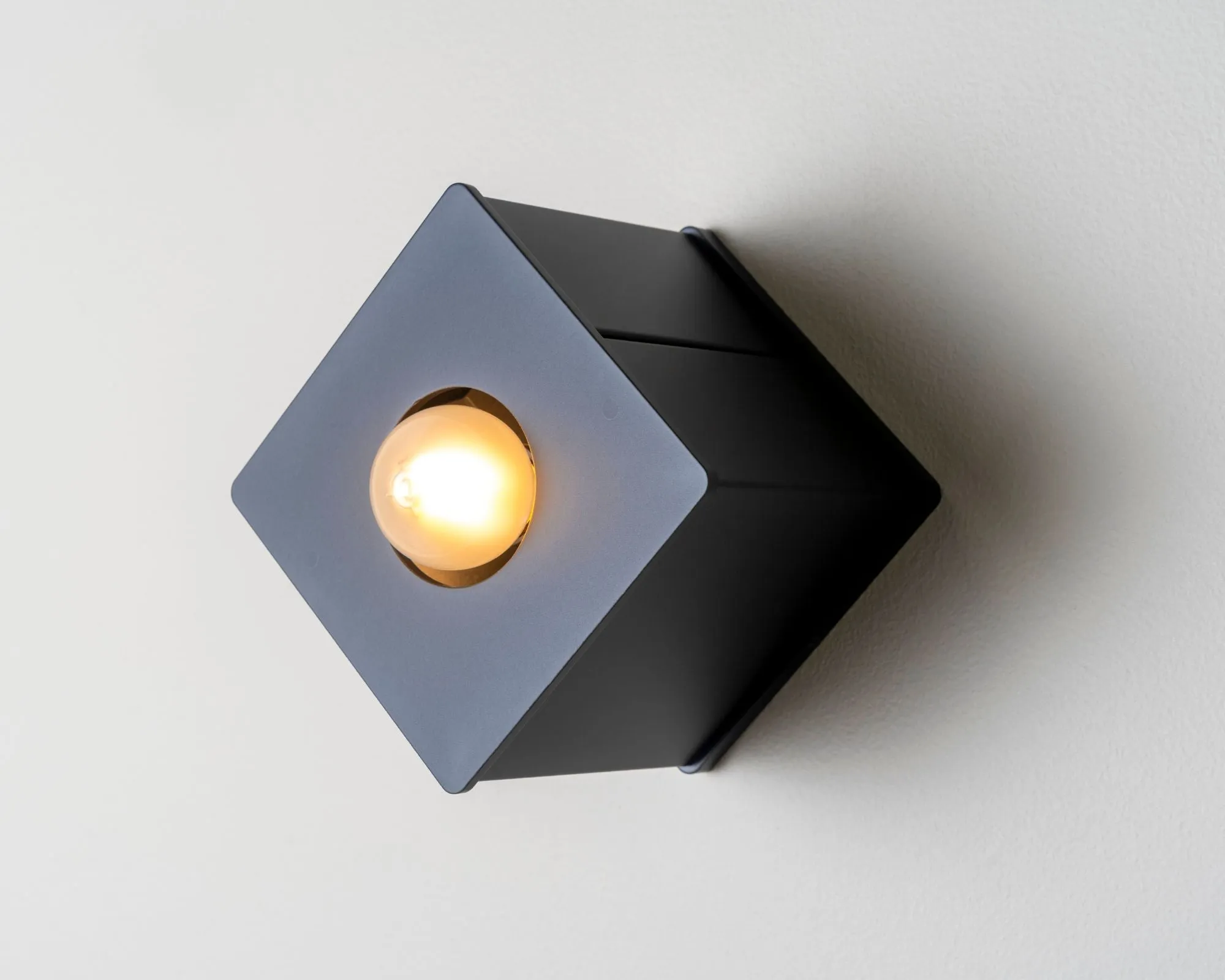 Tetra I Flush Mount