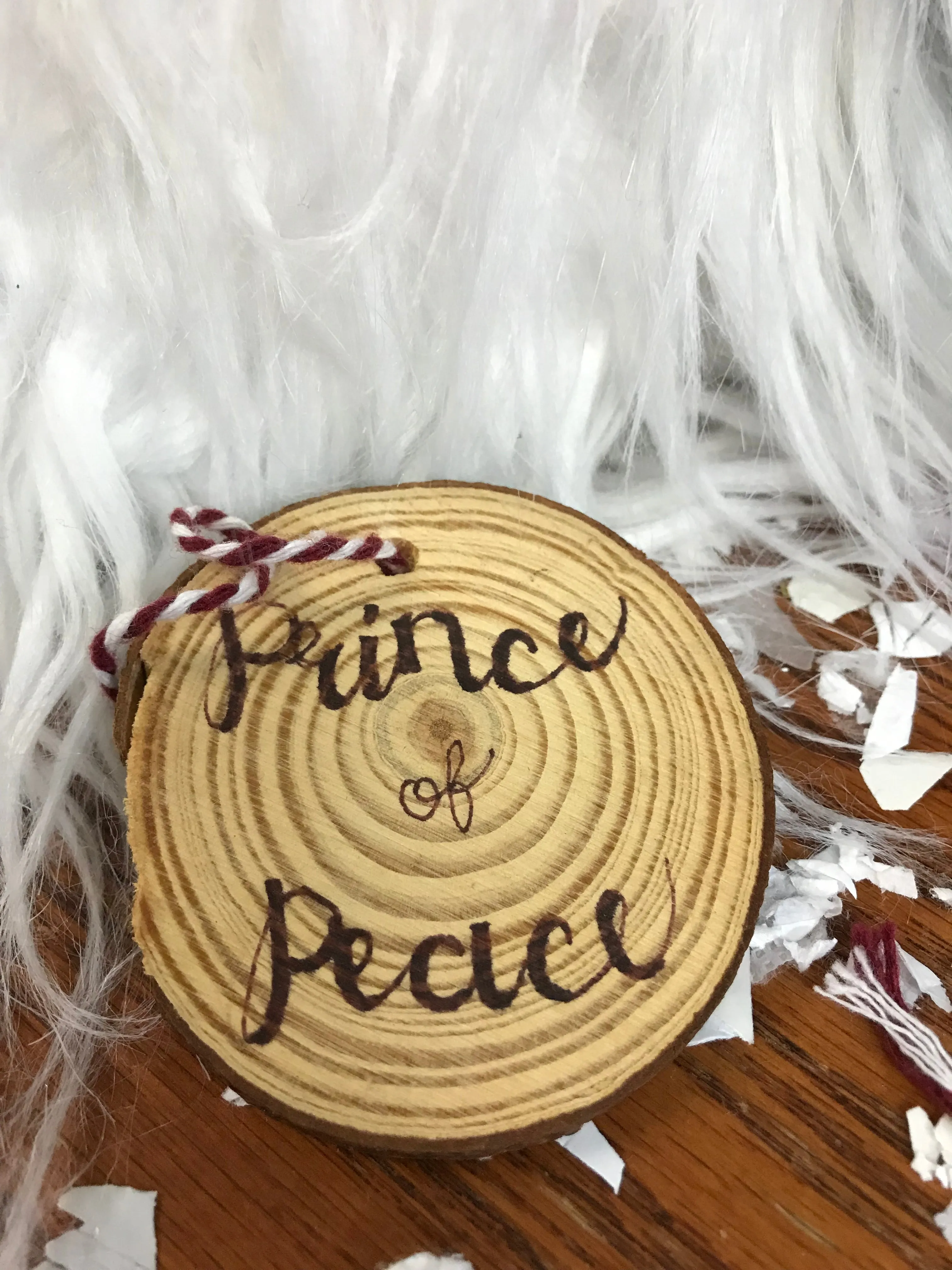 Wood round ornaments