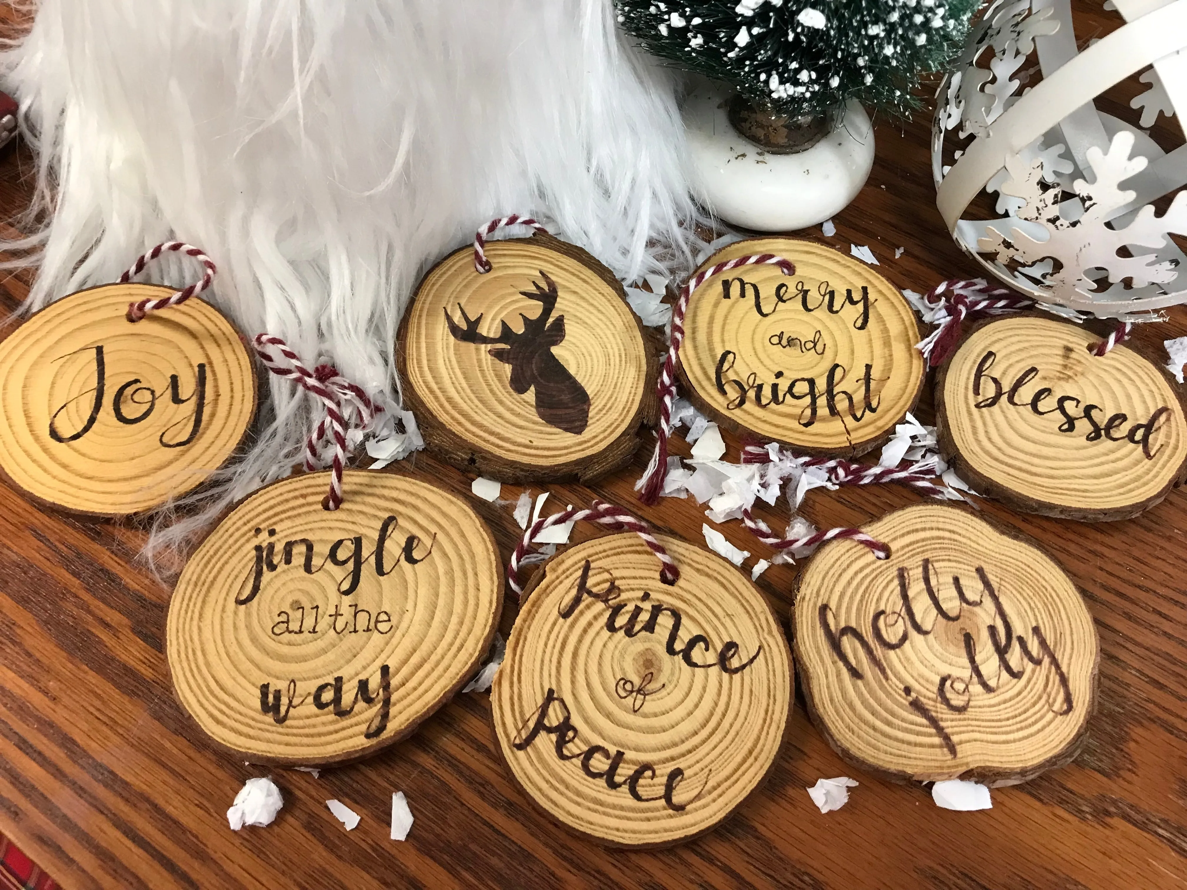 Wood round ornaments