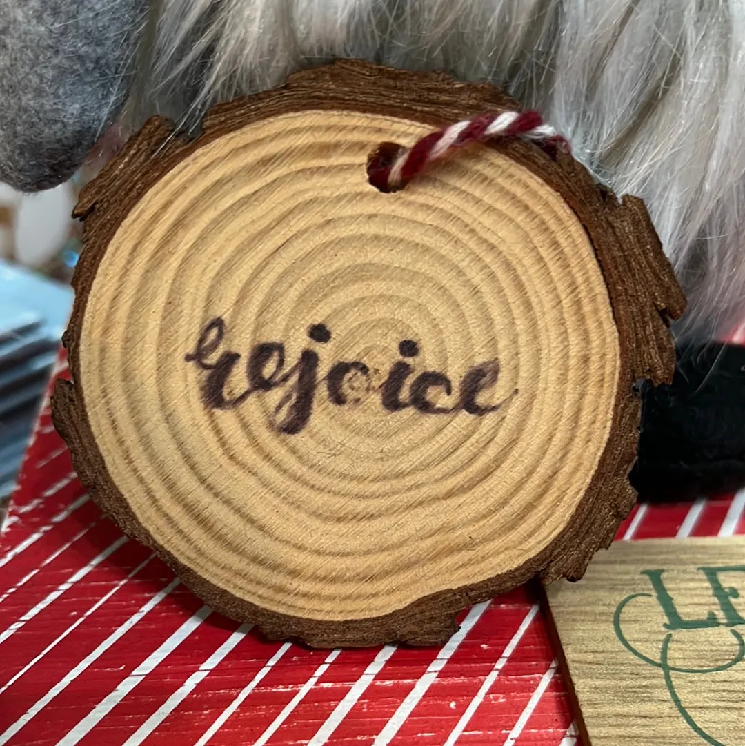 Wood round ornaments