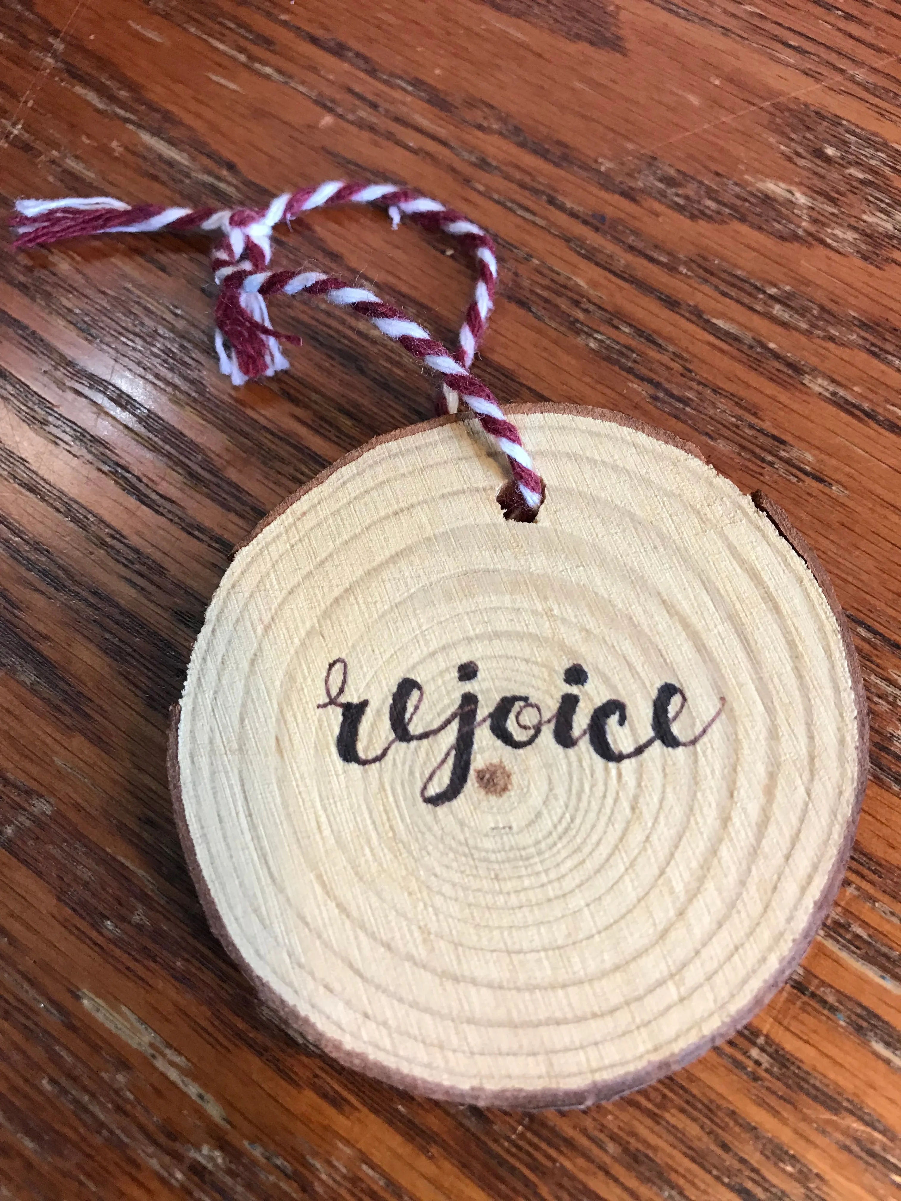 Wood round ornaments