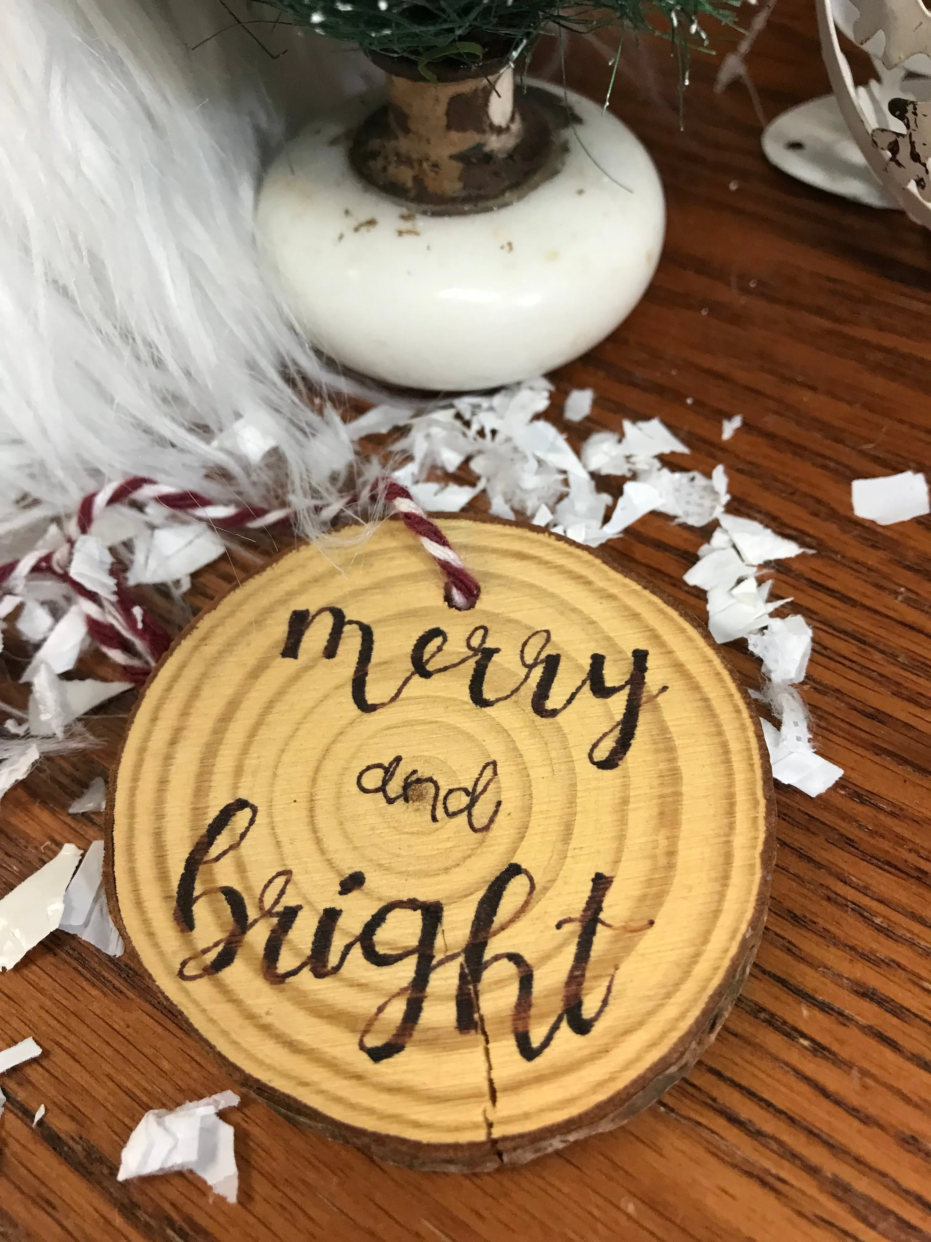 Wood round ornaments
